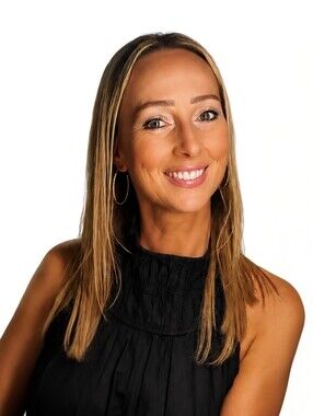 Meet your Posher, Alisa
